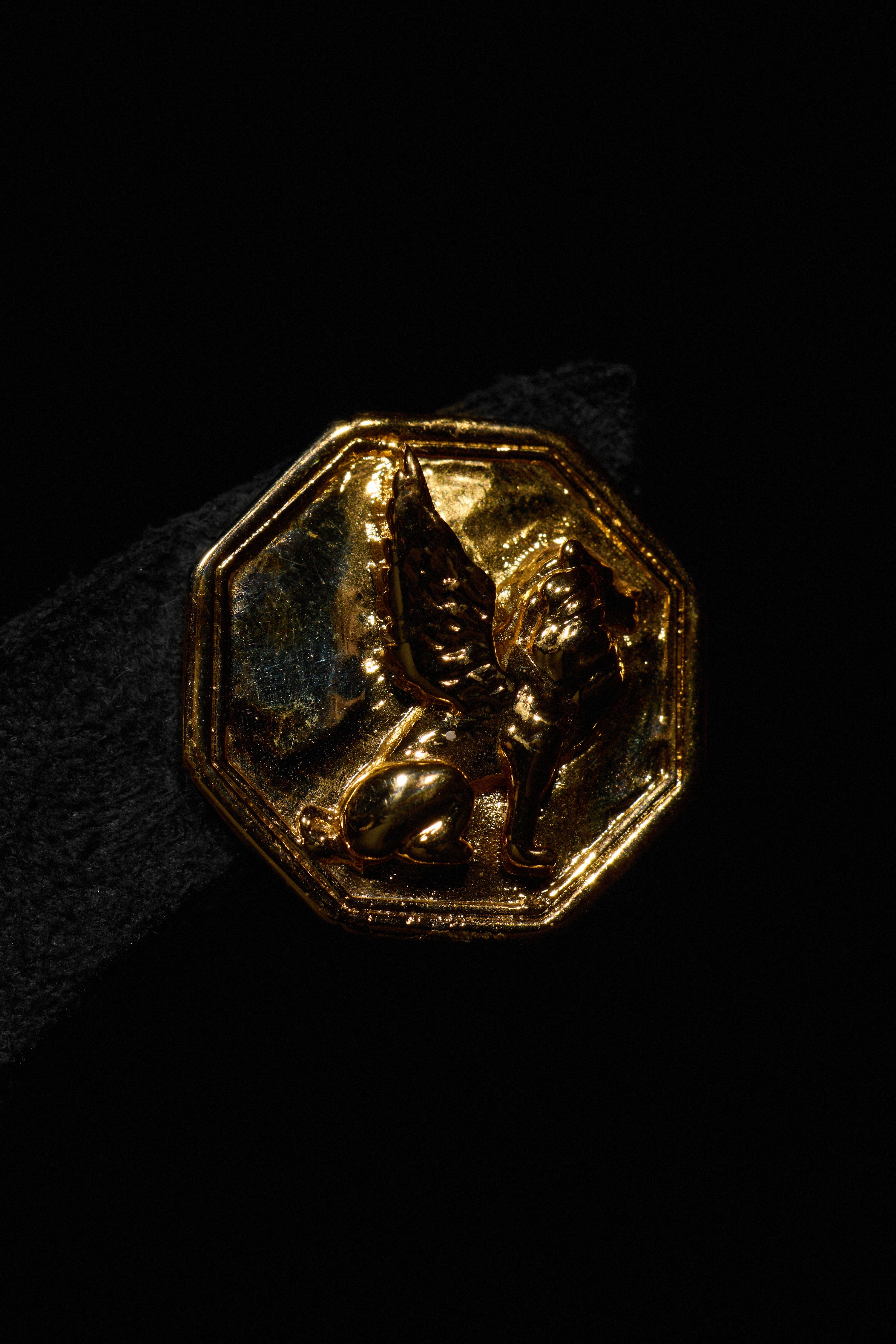 The Vintage Venetian Lion Stamp Studs in Gold
