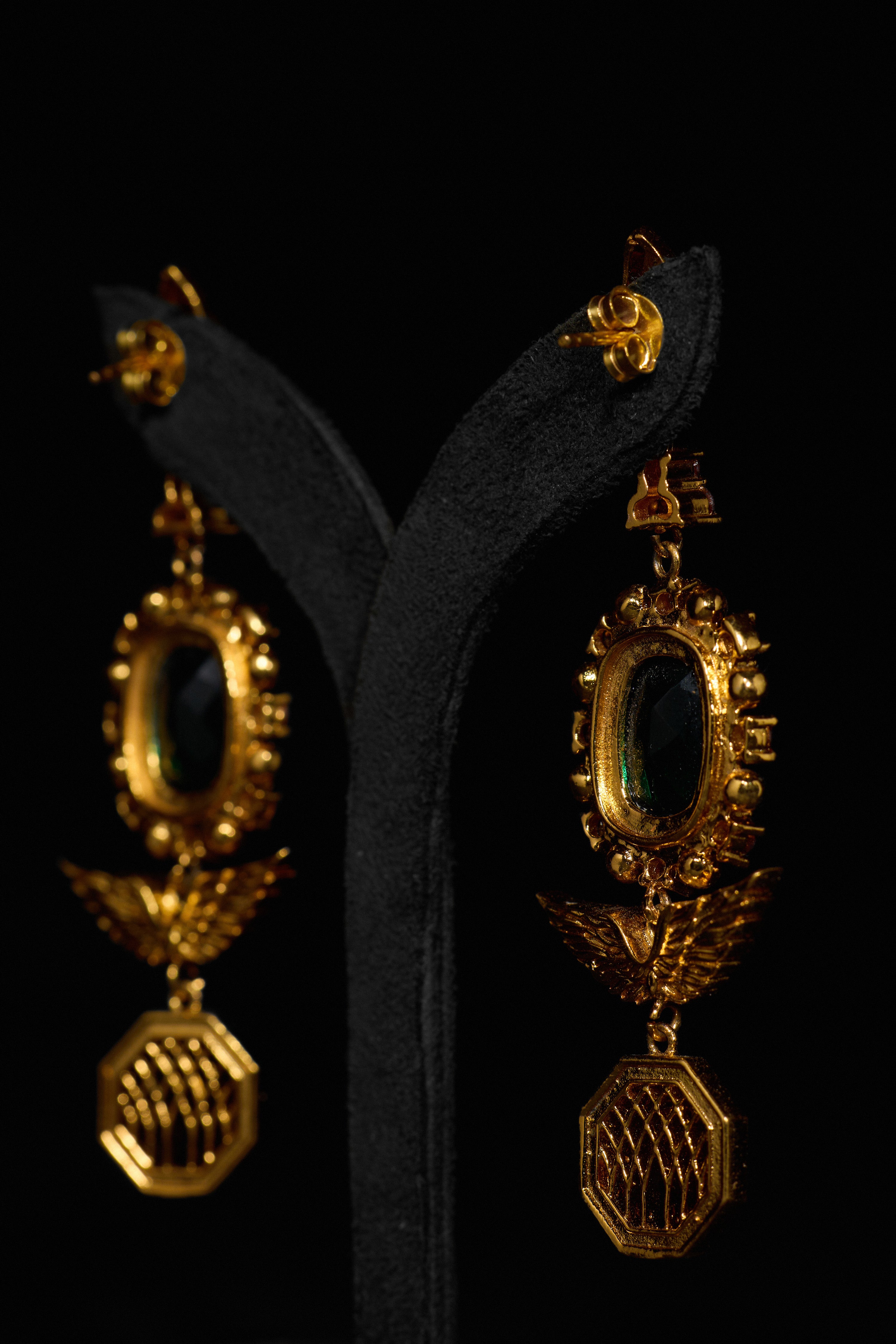 The Royal Florentine Emerald Green Earrings in Gold