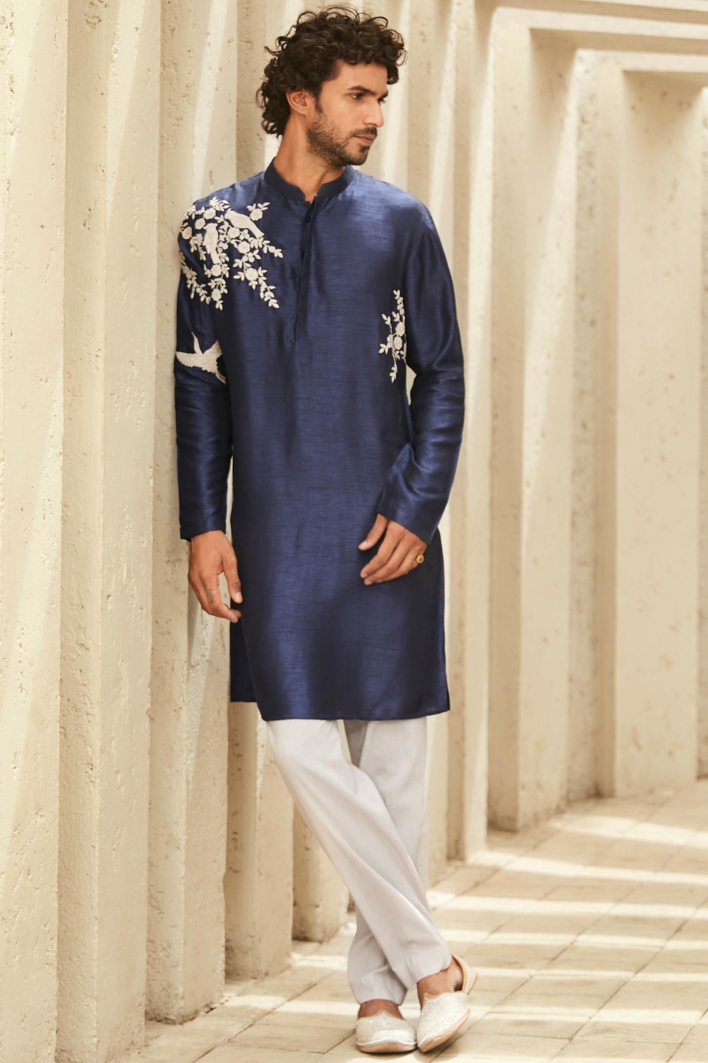 The Heritage Noir Kurta Set