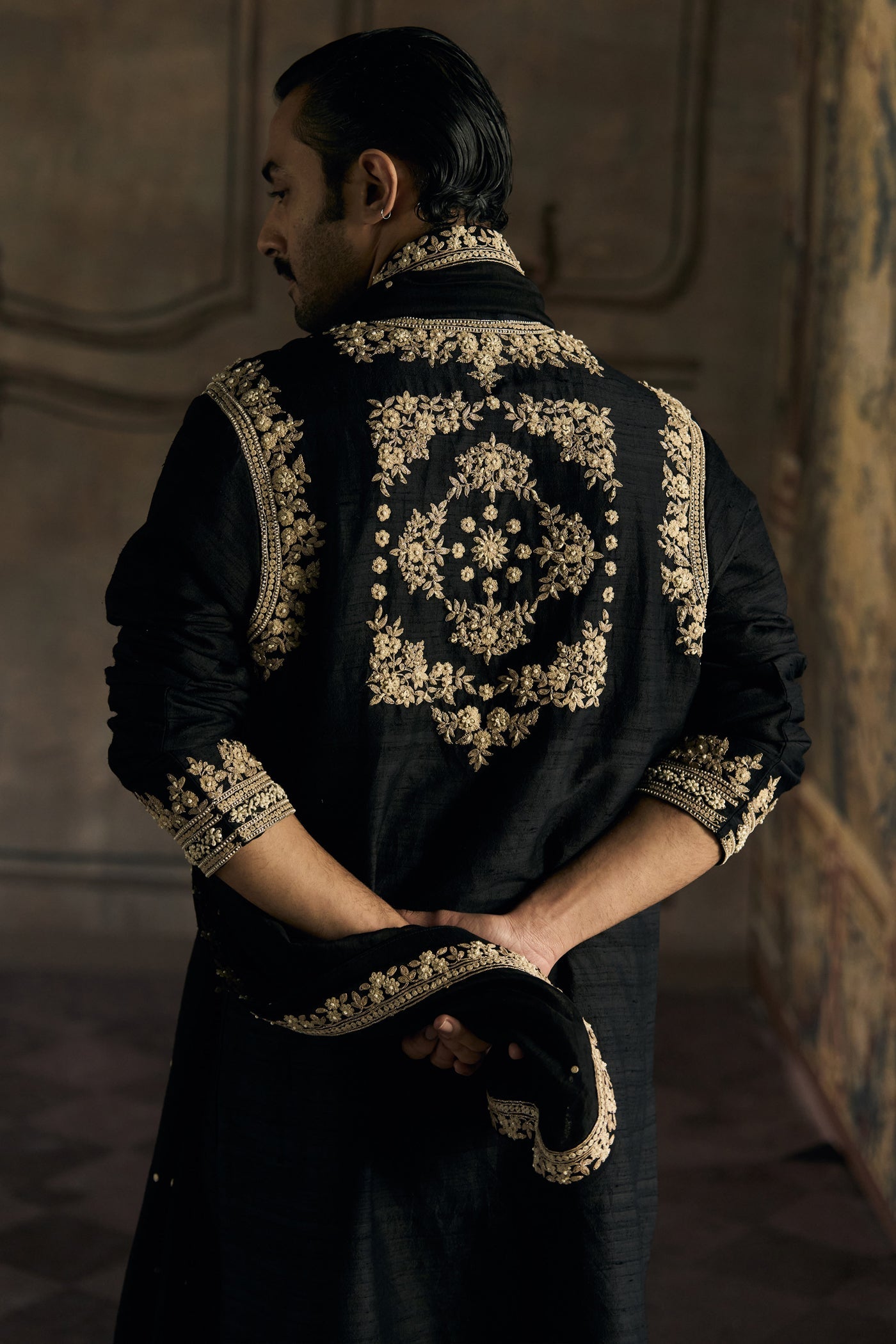 The Midnight Mogra Kurta Set