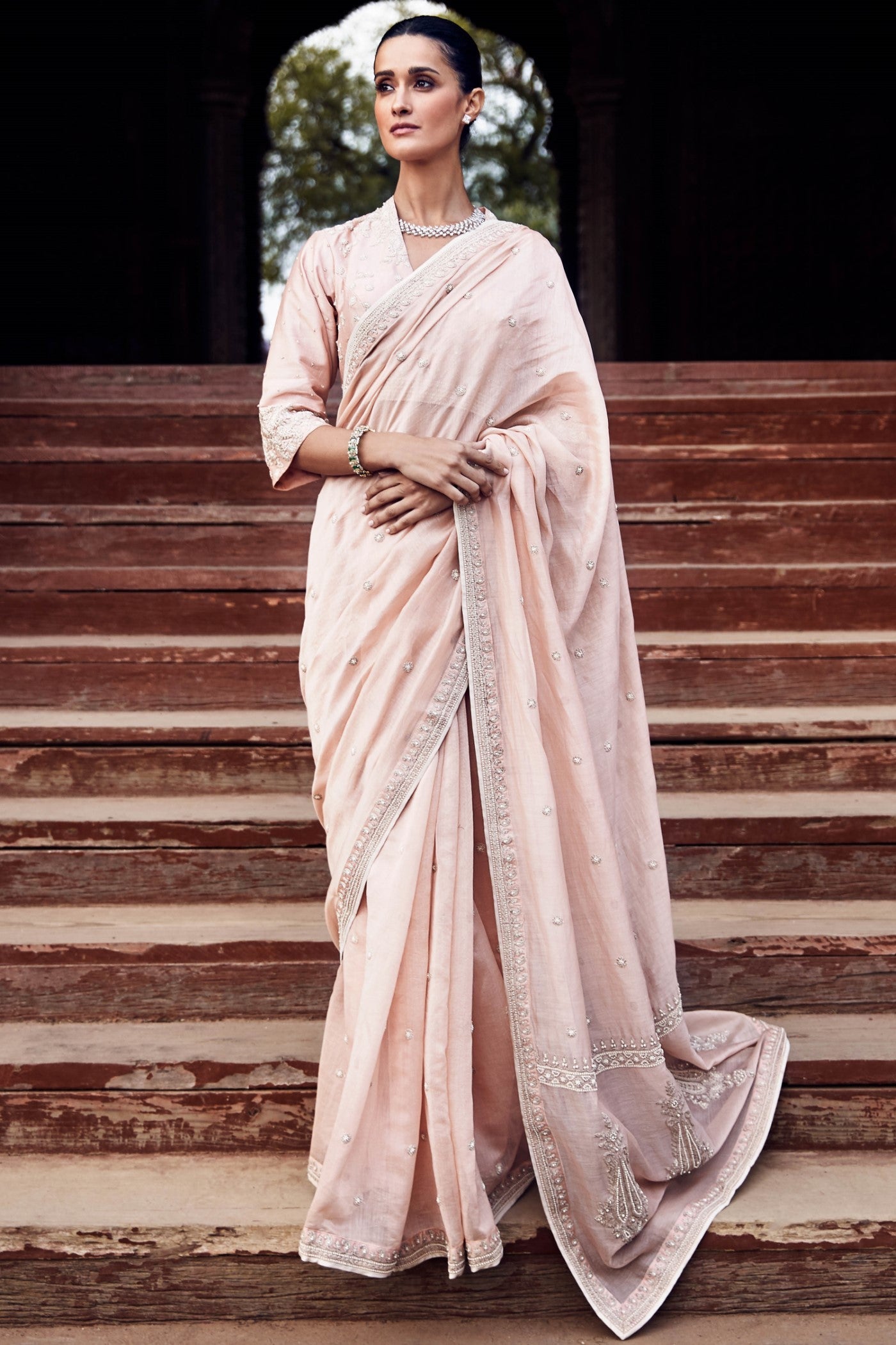 The Gulabi Kachi Kora Dori Maharani Gayatri Saree