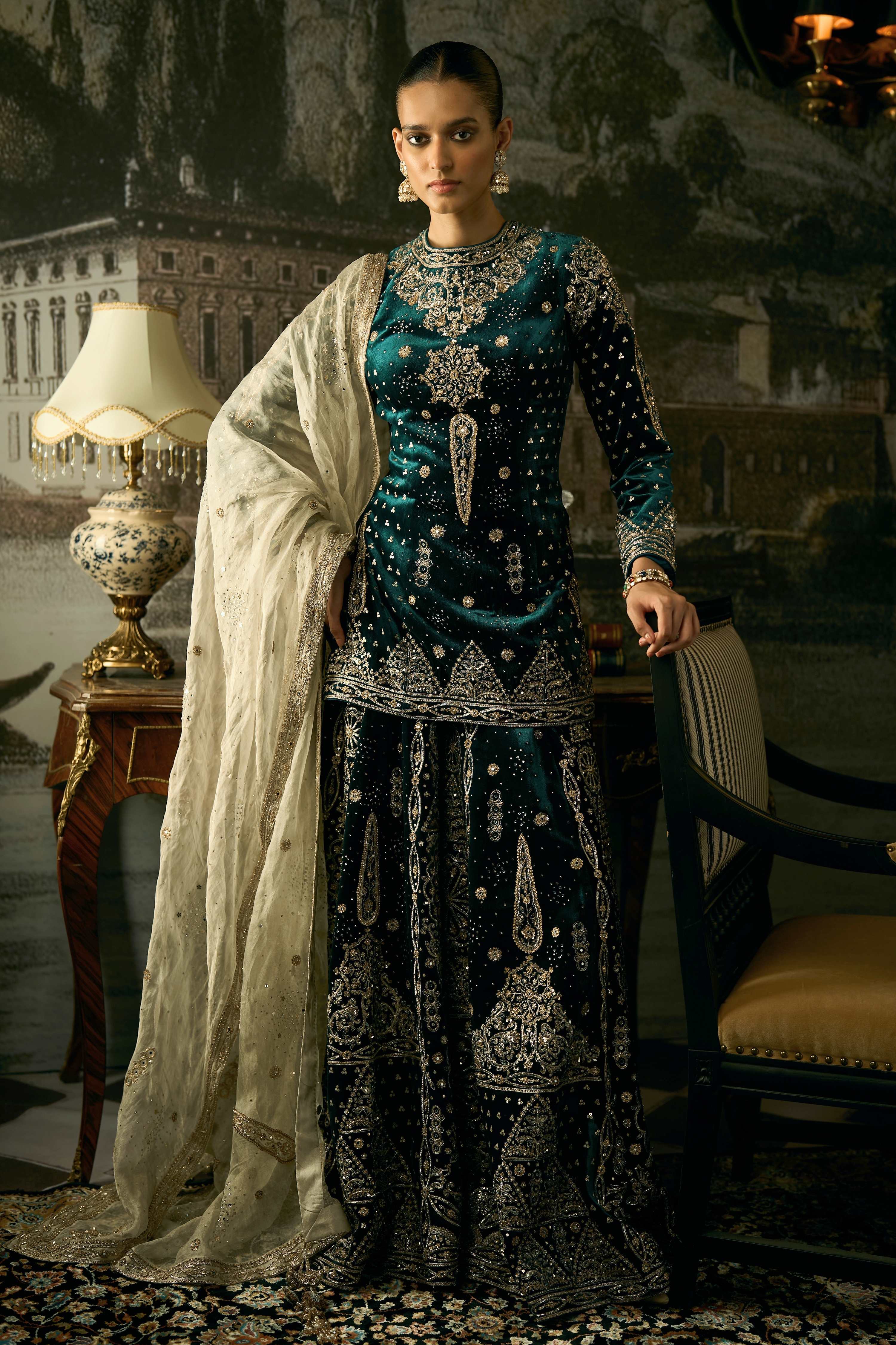 The Constantinople Sufiana Sharara
