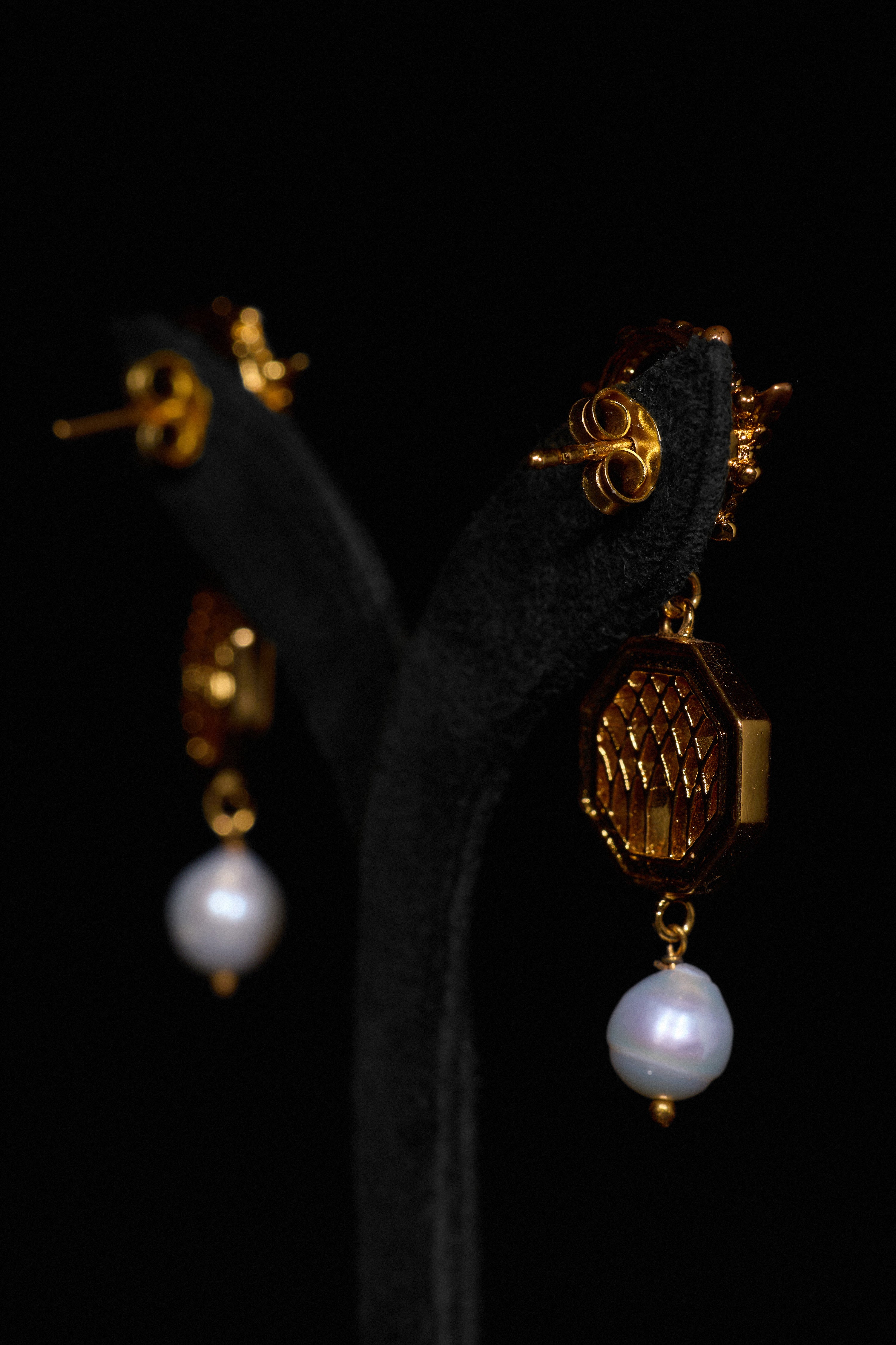 The Signature Cathedral Droplets in Gold