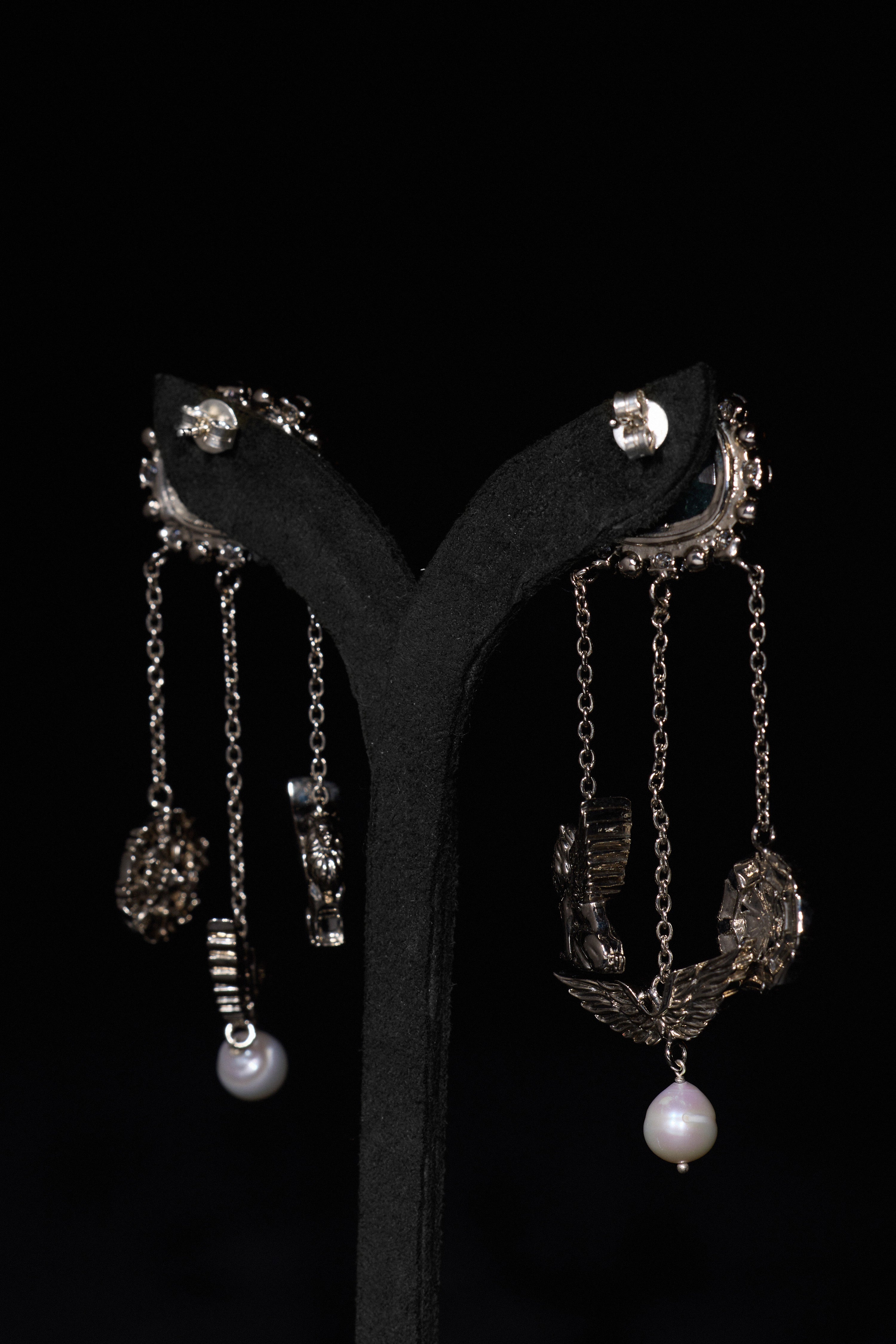 The Signature Baroque Aquamarine Droplets in Starlight