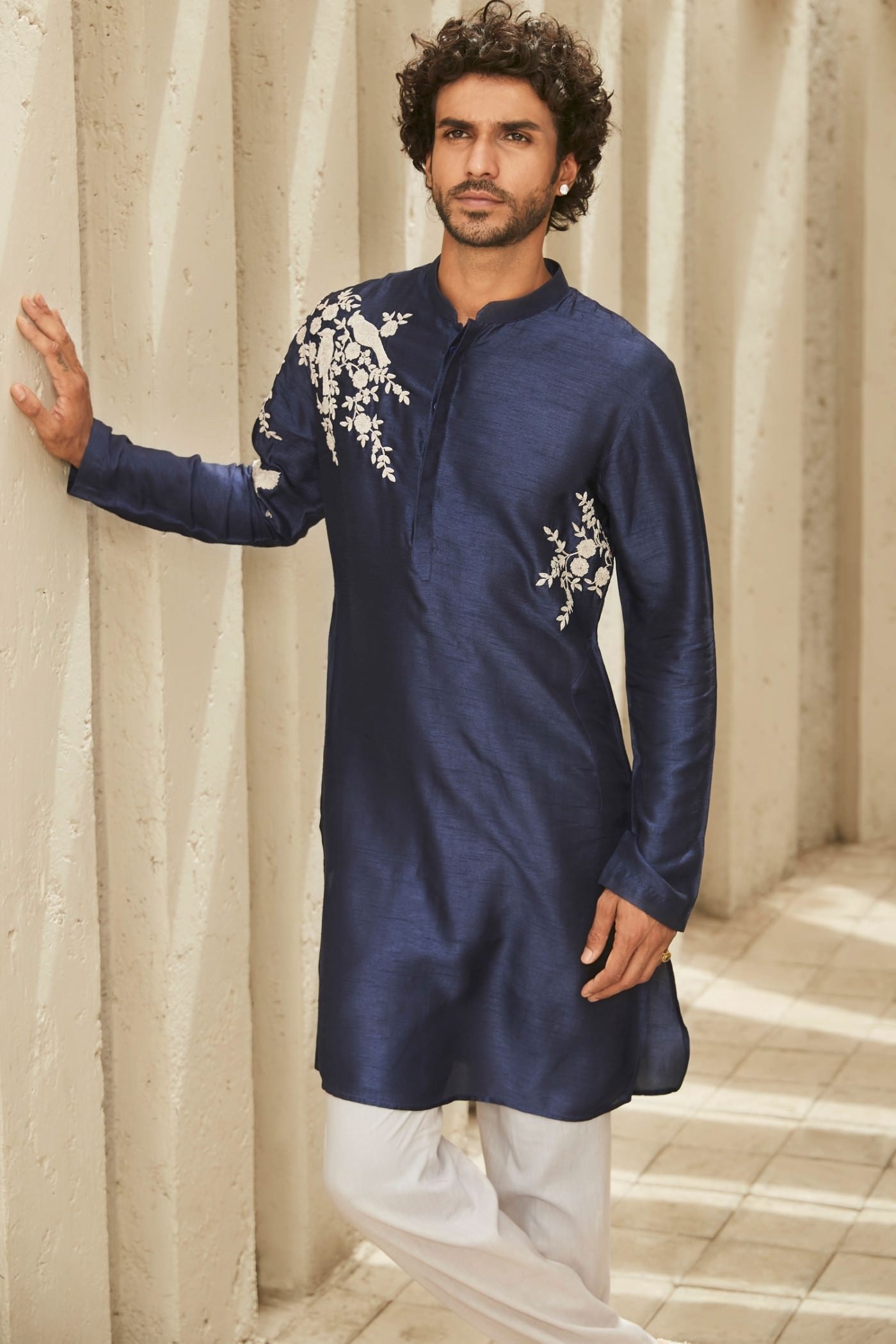 The Heritage Noir Kurta Set