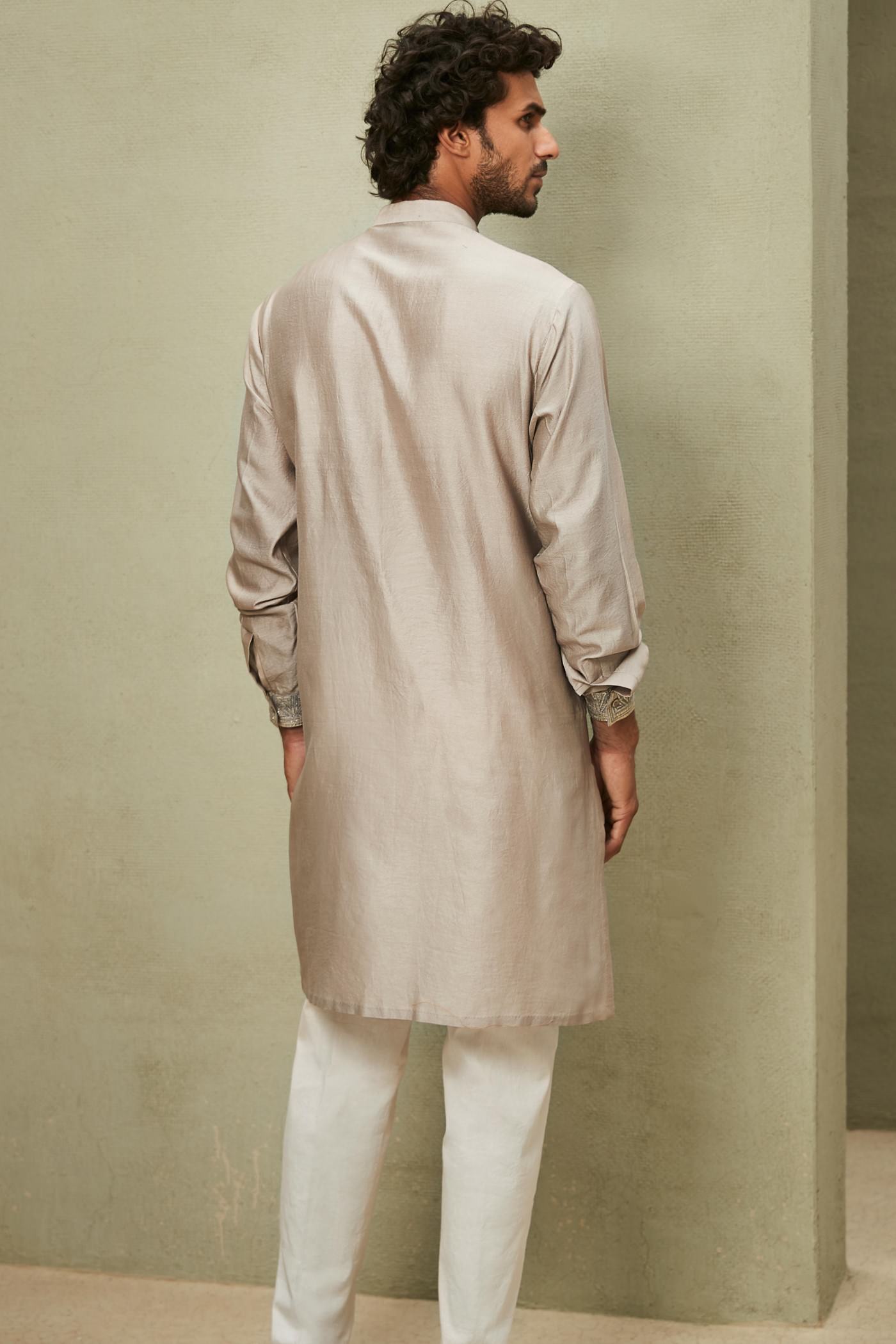 The Contemporary Classic Kurta Set