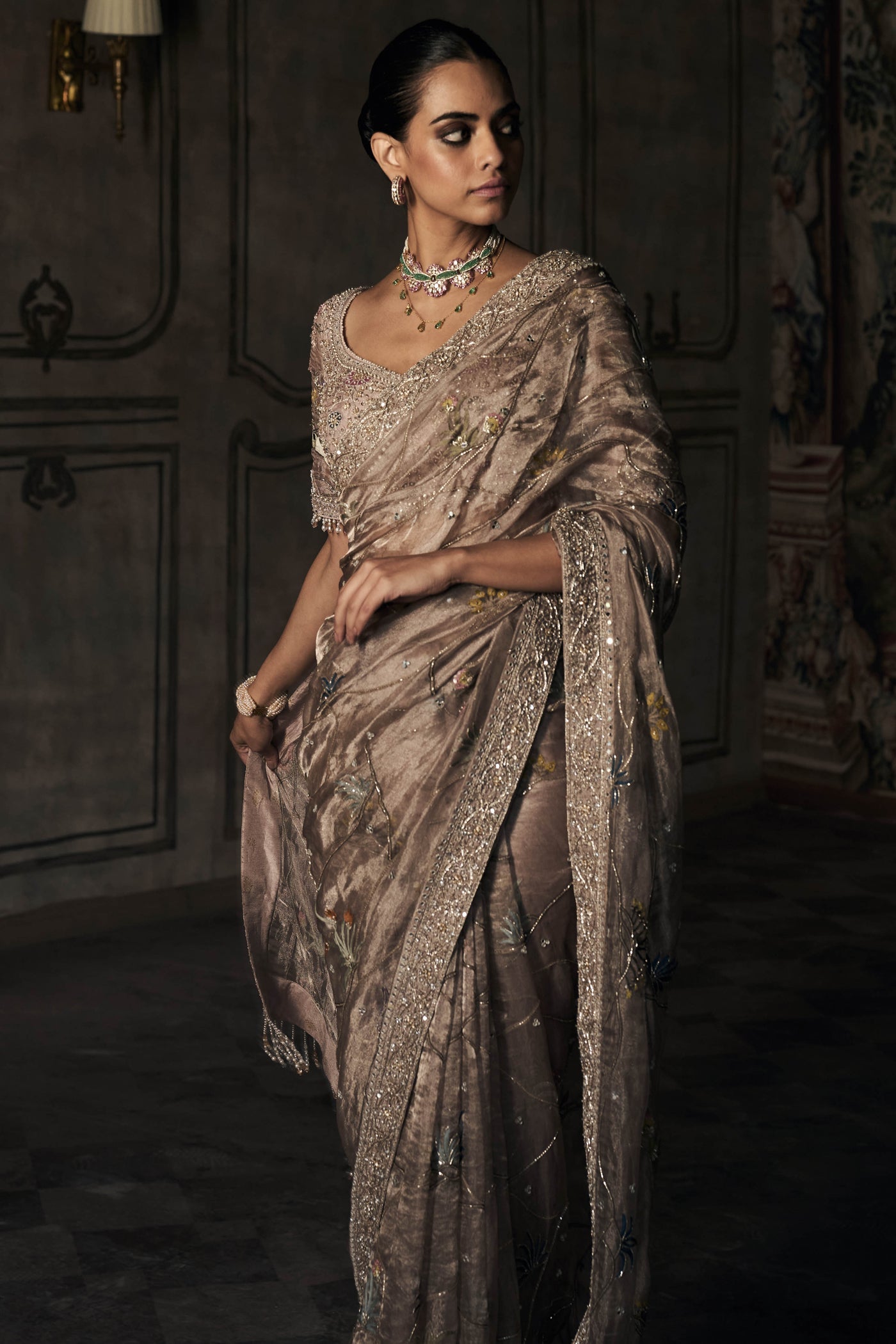 The New Shikargah Aged Lavendar Tissue Saree