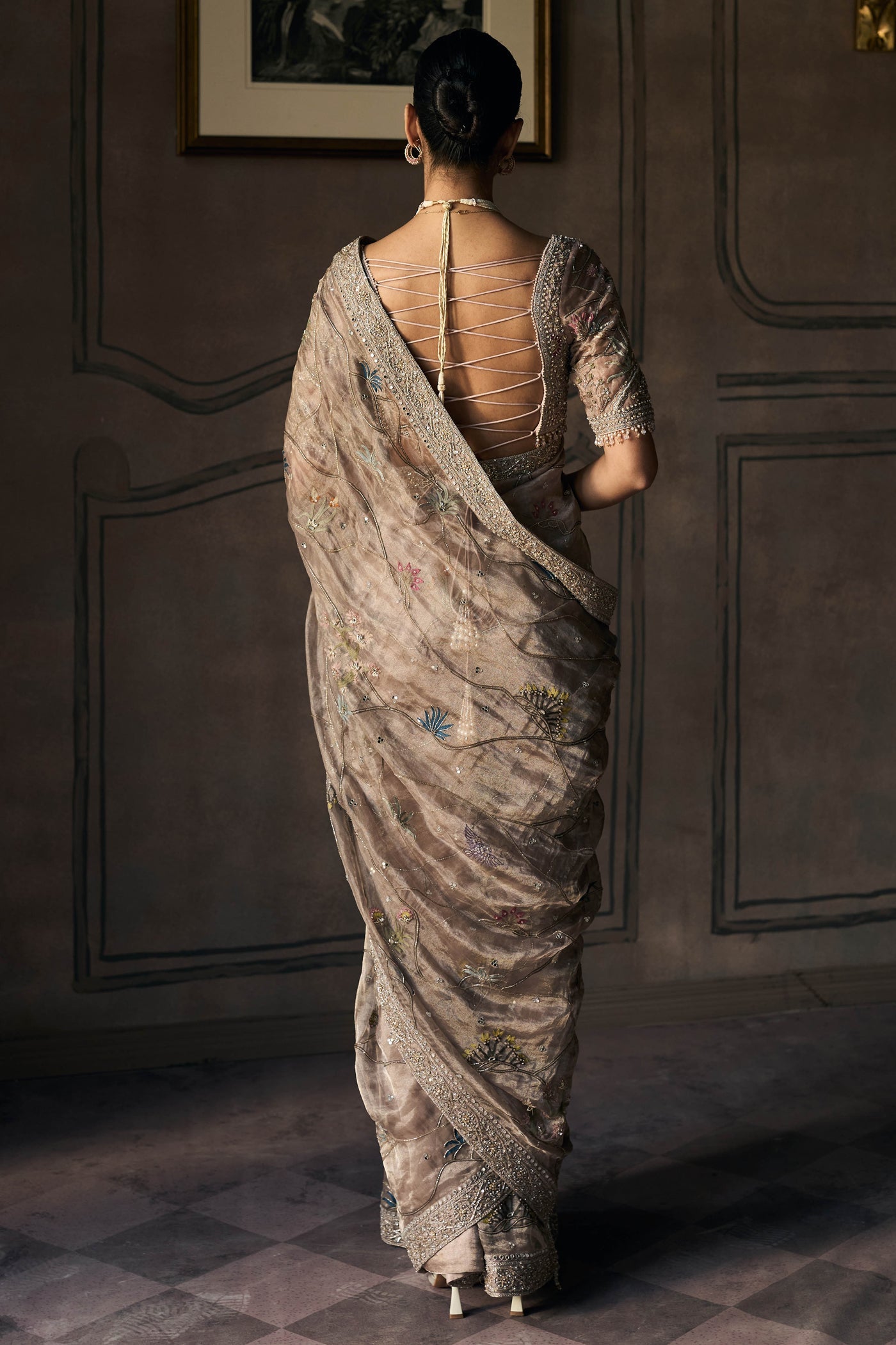 The New Shikargah Aged Lavendar Tissue Saree