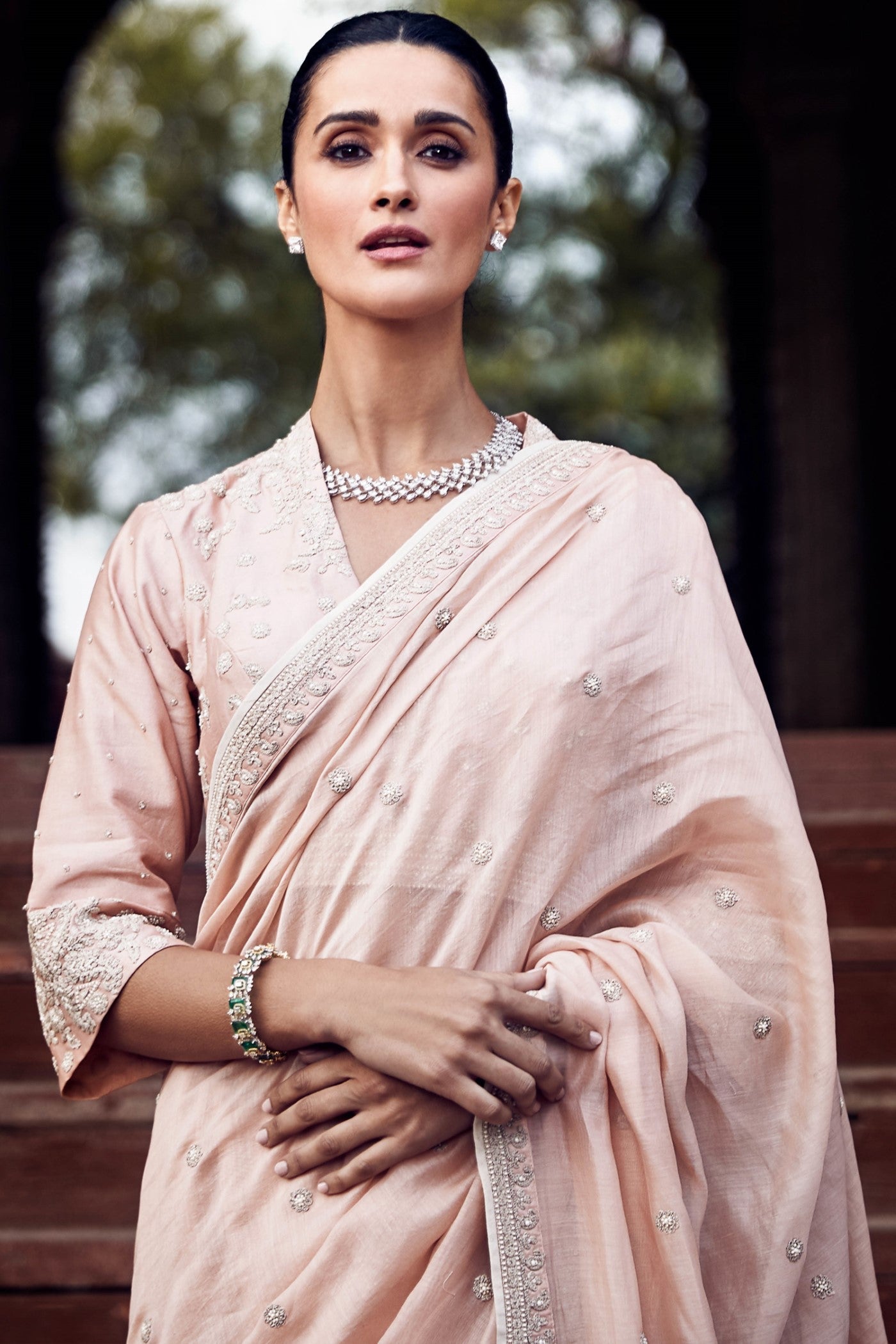 The Gulabi Kachi Kora Dori Maharani Gayatri Saree