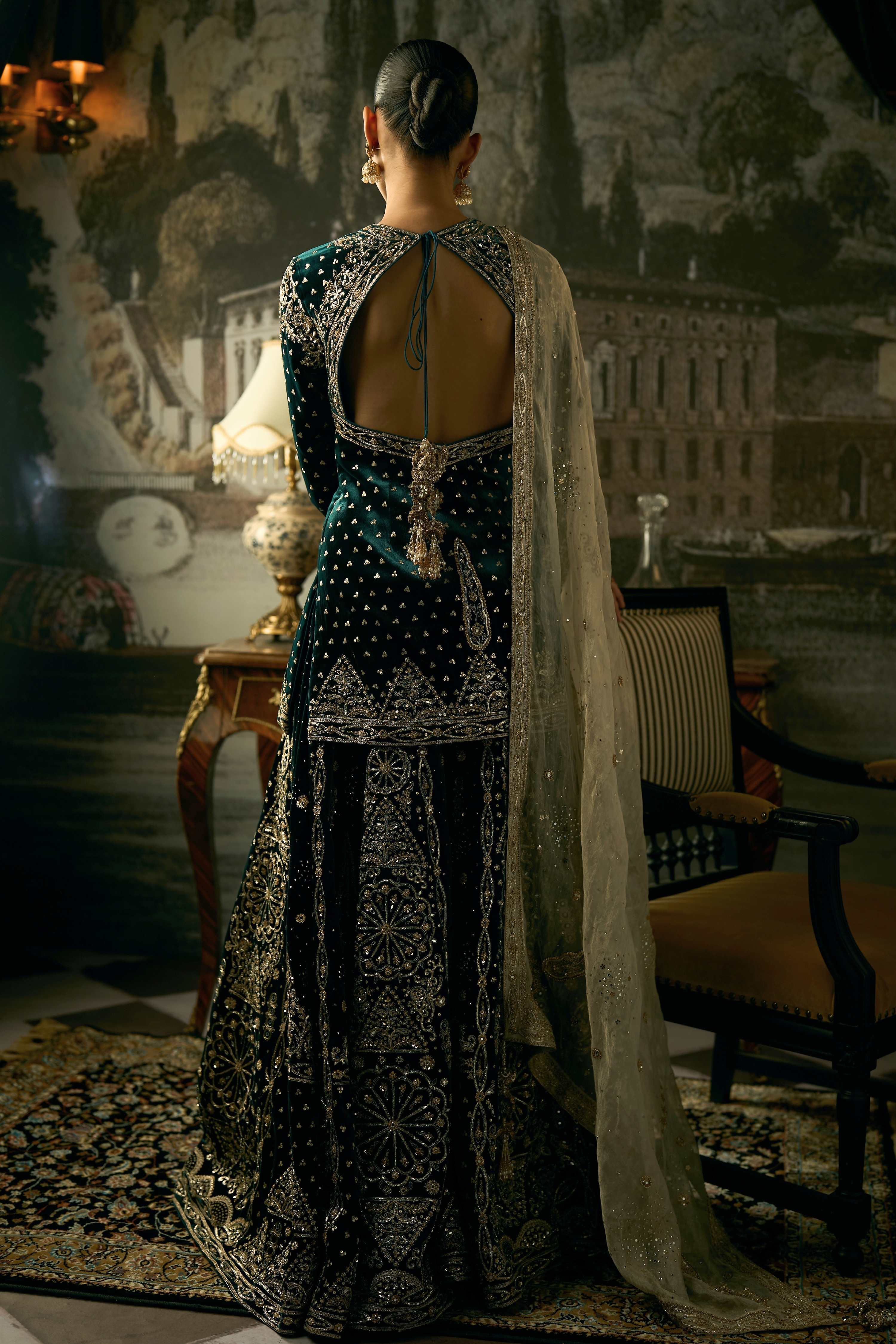 The Constantinople Sufiana Sharara