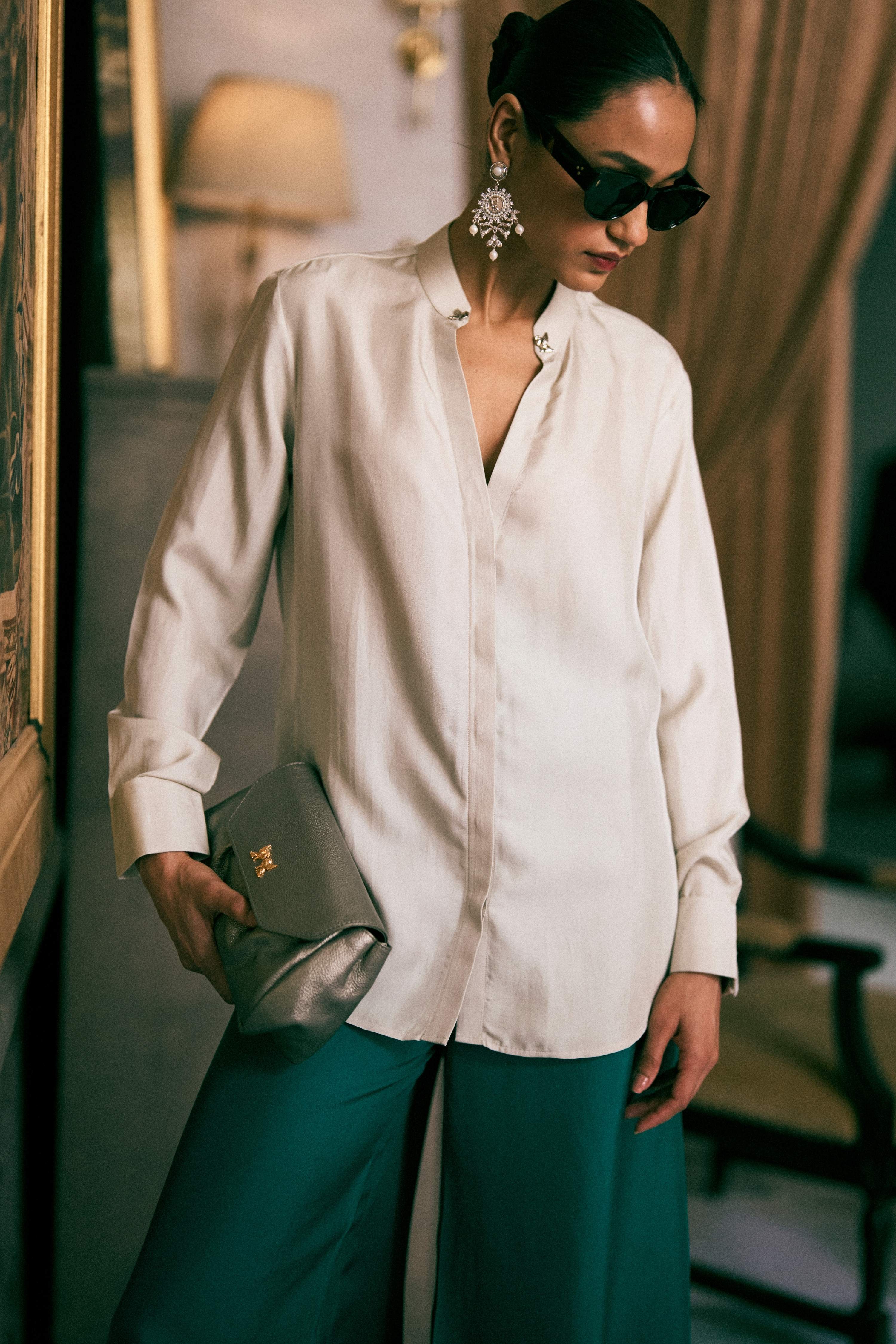 The Iconic Venetian Lion Silk Shirt in Silver hardware